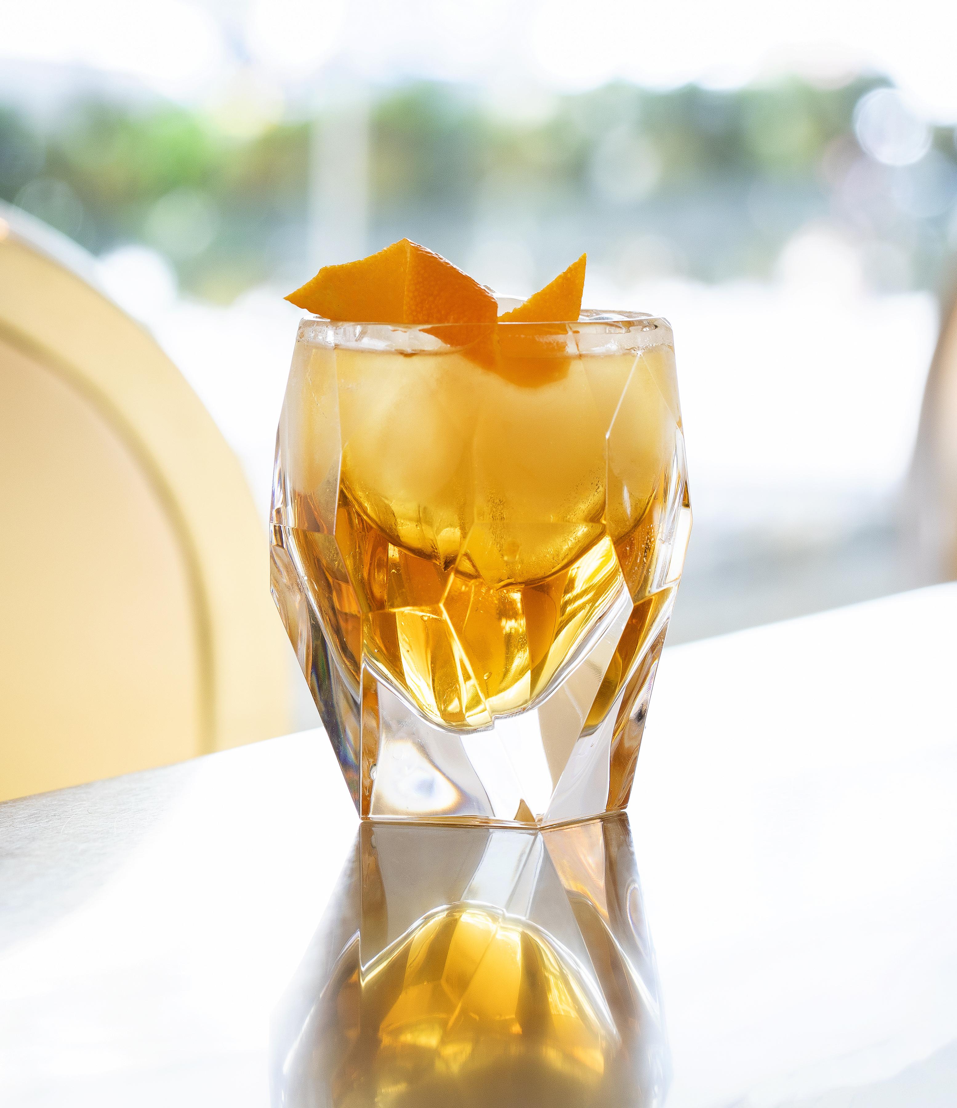 Sanderson Лондон Екстер'єр фото A glass of Old Fashioned