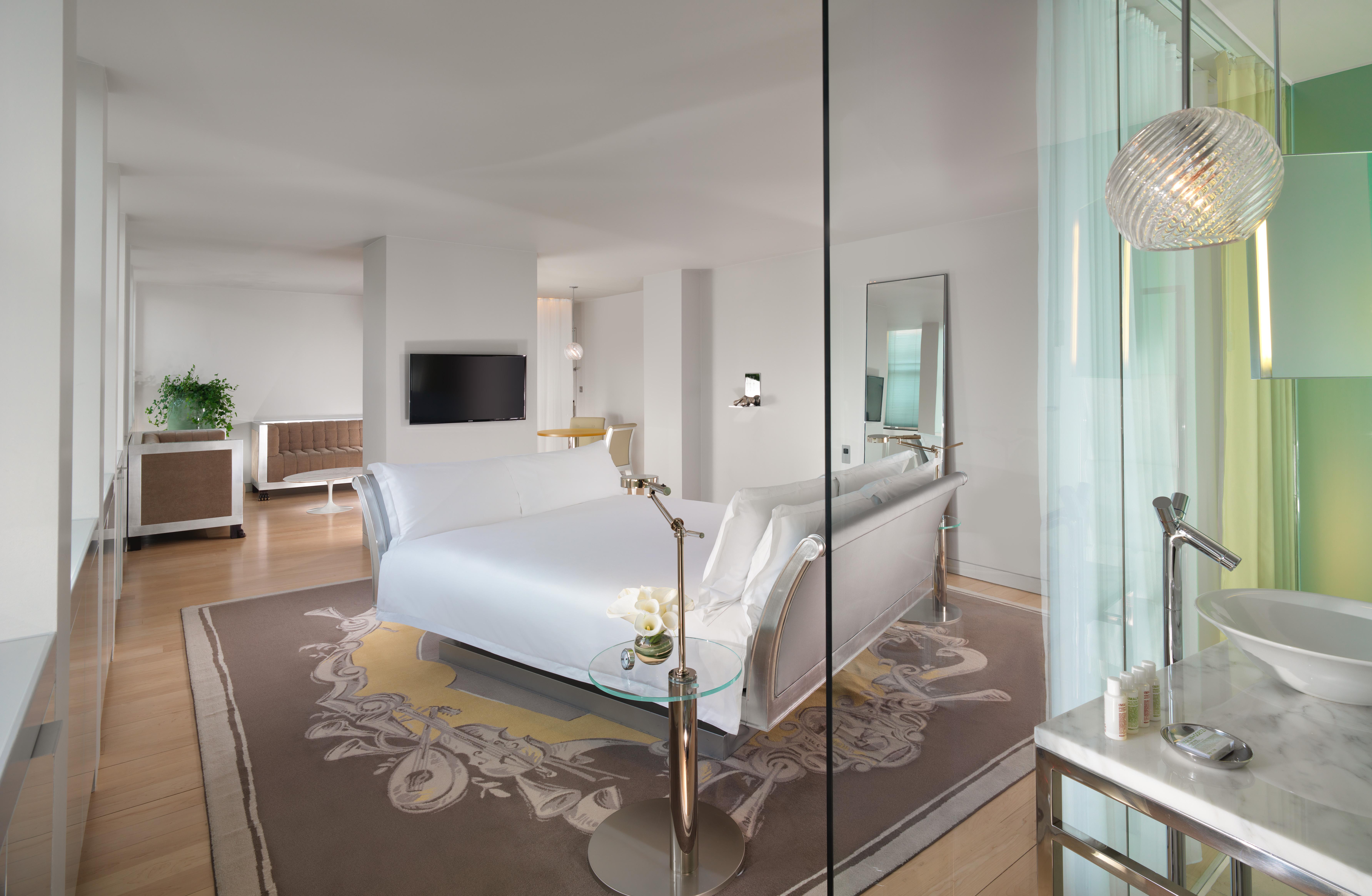 Sanderson Лондон Екстер'єр фото A suite at the Mandarin Oriental, Munich