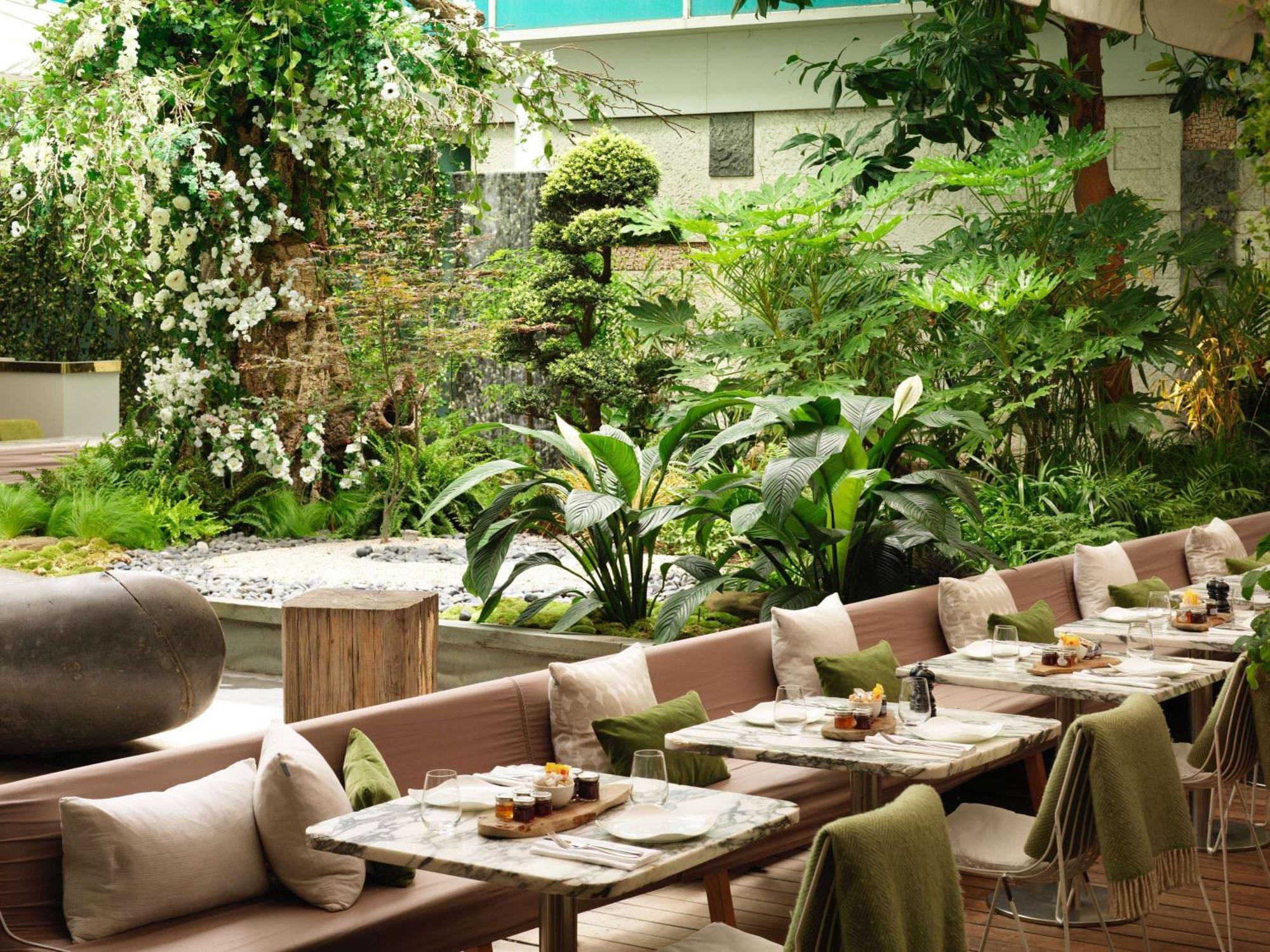 Sanderson Лондон Екстер'єр фото The Garden Grill